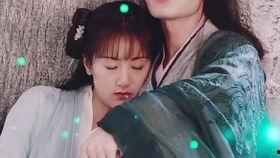 初遇夫妇吃瓜,甜蜜瞬间引网友热议